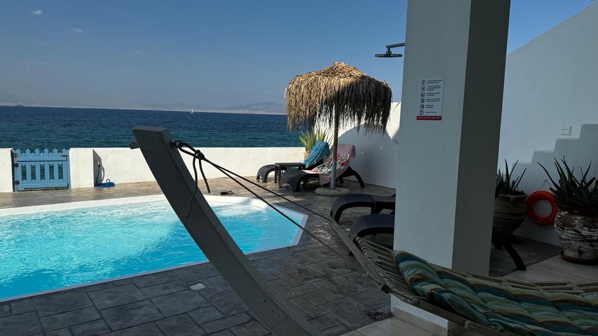 Nv Pool Villa Agioi Екстериор снимка